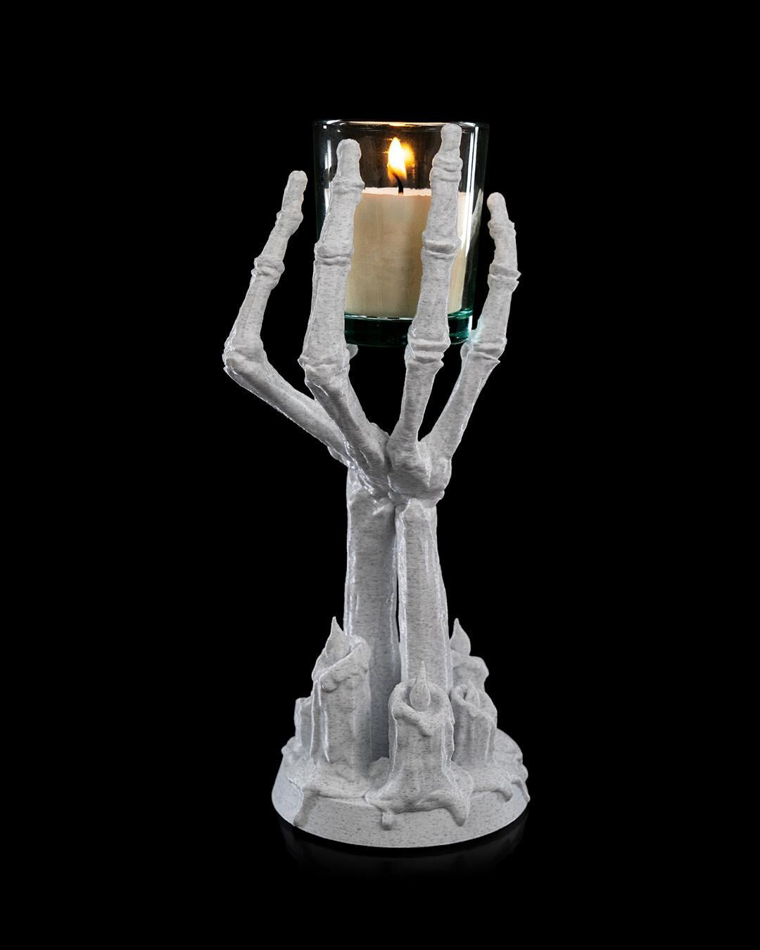 Flame Brace - Haunting Candle Holder for dark Halloween evenings