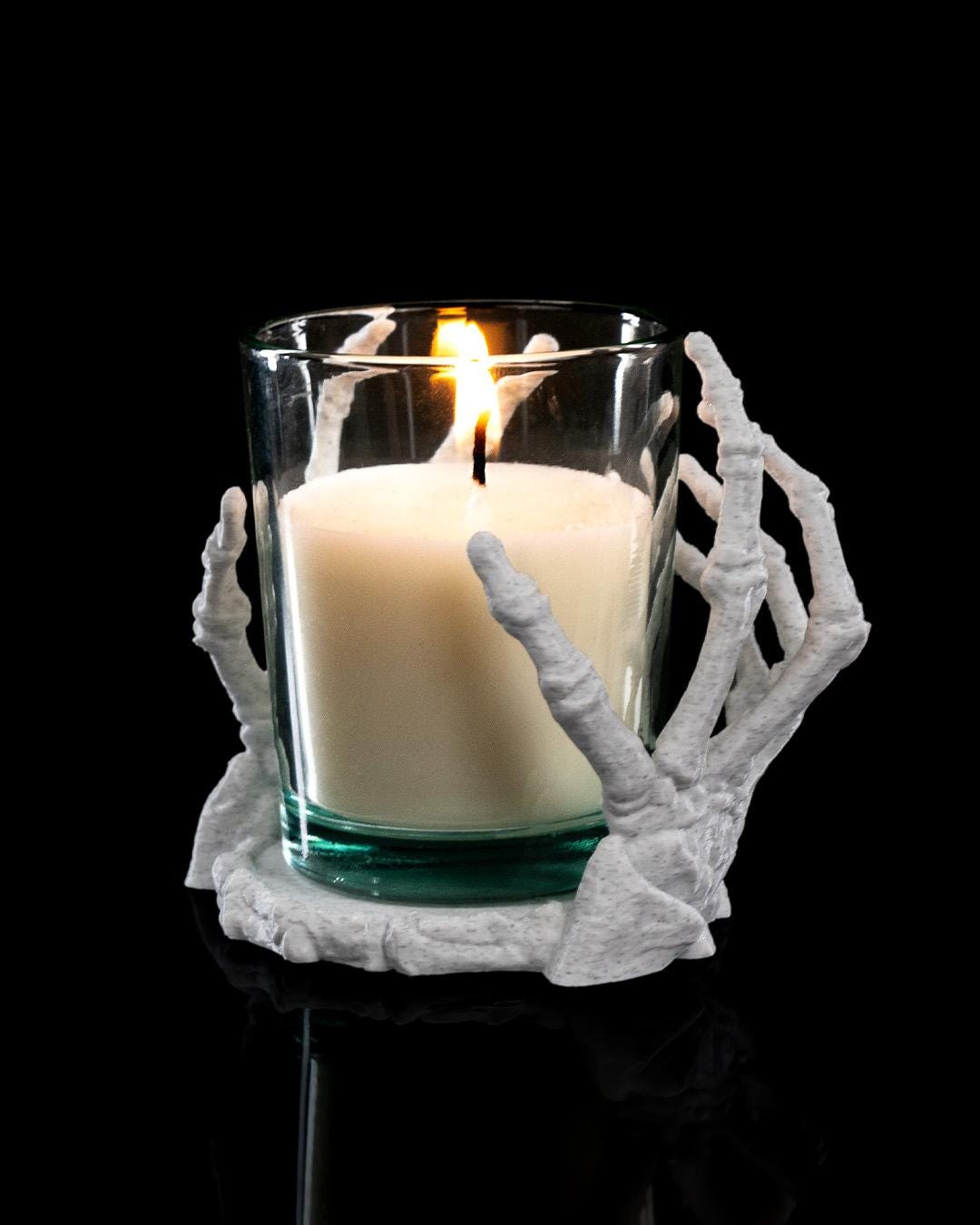 Light Touch Candle Holder - Haunting Candle Holder for dark Halloween evenings